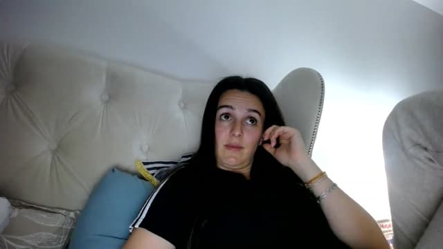 Gallery image thumbnail from L_A_U's myfreecams stream on, 05/03/2023, 18:27 image 20 of 20