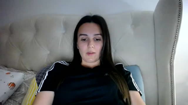 Gallery image thumbnail from L_A_U's myfreecams stream on, 05/03/2023, 19:53 image 20 of 20