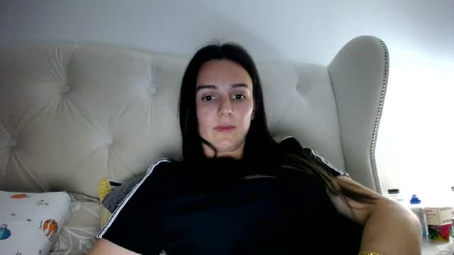 Gallery image thumbnail from L_A_U's myfreecams stream on, 05/03/2023, 19:53 image 11 of 20