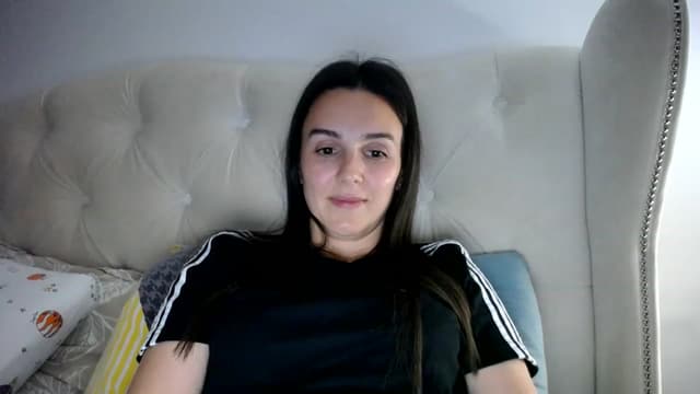 Gallery image thumbnail from L_A_U's myfreecams stream on, 05/03/2023, 19:53 image 17 of 20