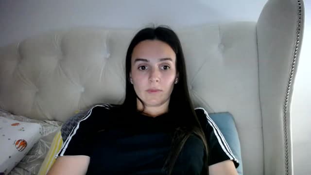 Gallery image thumbnail from L_A_U's myfreecams stream on, 05/03/2023, 19:53 image 16 of 20