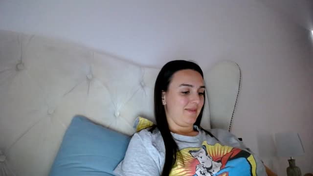 Gallery image thumbnail from L_A_U's myfreecams stream on, 05/08/2023, 10:26 image 17 of 20