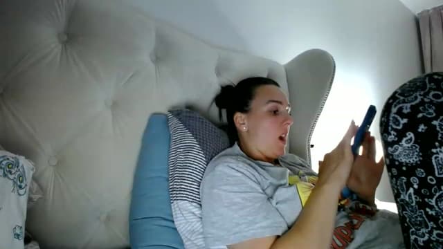 Gallery image thumbnail from L_A_U's myfreecams stream on, 05/08/2023, 17:49 image 20 of 20