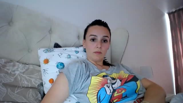 Gallery image thumbnail from L_A_U's myfreecams stream on, 05/09/2023, 10:35 image 11 of 20