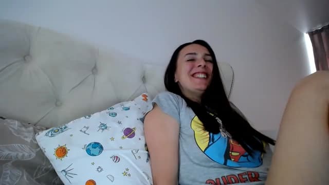 Gallery image thumbnail from L_A_U's myfreecams stream on, 05/09/2023, 11:57 image 18 of 20