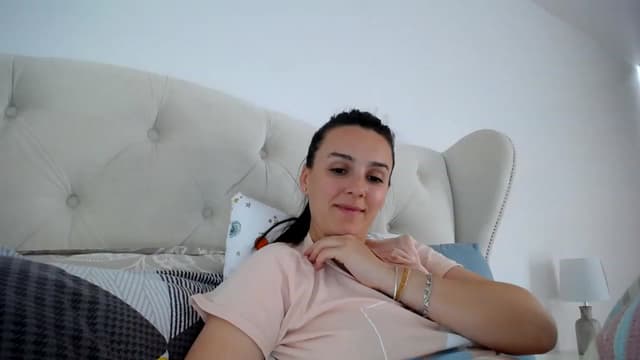Gallery image thumbnail from L_A_U's myfreecams stream on, 05/10/2023, 09:57 image 6 of 20