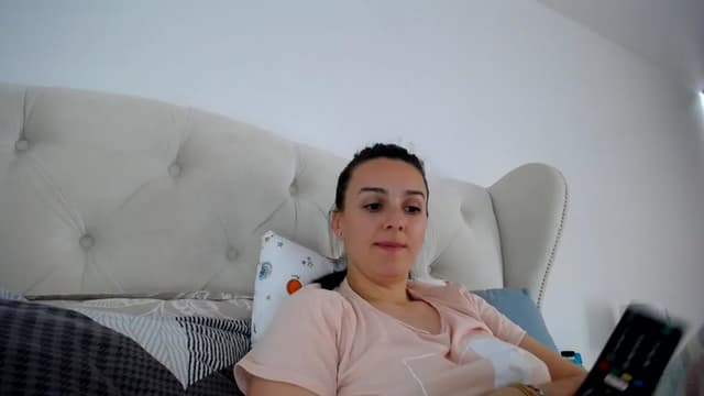 Gallery image thumbnail from L_A_U's myfreecams stream on, 05/10/2023, 09:57 image 4 of 20