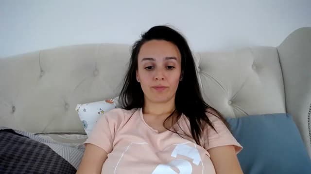 Gallery image thumbnail from L_A_U's myfreecams stream on, 05/10/2023, 11:28 image 10 of 20