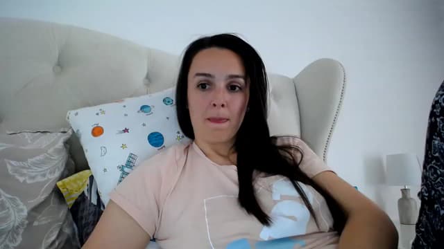 Gallery image thumbnail from L_A_U's myfreecams stream on, 05/10/2023, 12:44 image 18 of 20