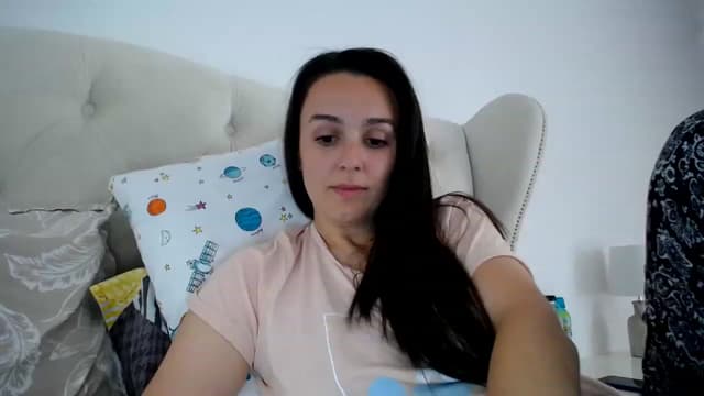 Gallery image thumbnail from L_A_U's myfreecams stream on, 05/10/2023, 12:44 image 16 of 20