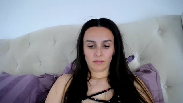Gallery image thumbnail from L_A_U's myfreecams stream on, 05/11/2023, 12:27 image 8 of 20