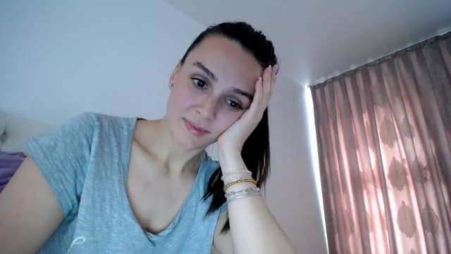 Gallery image thumbnail from L_A_U's myfreecams stream on, 05/12/2023, 12:52 image 9 of 20
