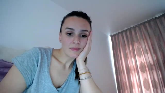 Gallery image thumbnail from L_A_U's myfreecams stream on, 05/12/2023, 12:52 image 10 of 20
