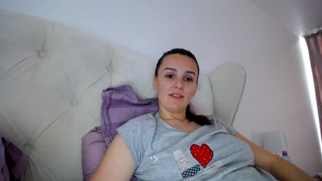 Gallery image thumbnail from L_A_U's myfreecams stream on, 05/15/2023, 11:14 image 6 of 20
