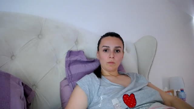 Gallery image thumbnail from L_A_U's myfreecams stream on, 05/15/2023, 11:14 image 4 of 20