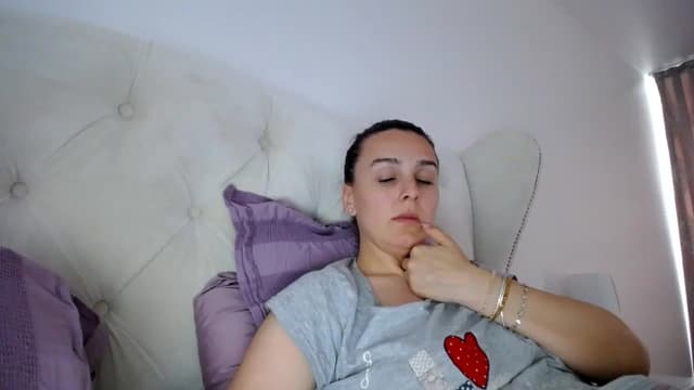 Gallery image thumbnail from L_A_U's myfreecams stream on, 05/15/2023, 11:14 image 15 of 20