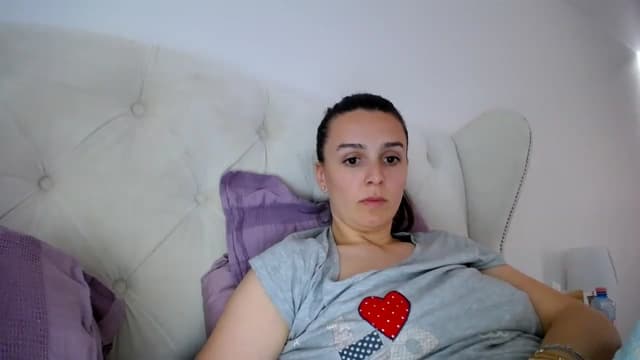 Gallery image thumbnail from L_A_U's myfreecams stream on, 05/15/2023, 11:14 image 13 of 20
