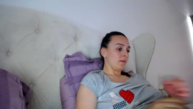 Gallery image thumbnail from L_A_U's myfreecams stream on, 05/15/2023, 11:14 image 12 of 20