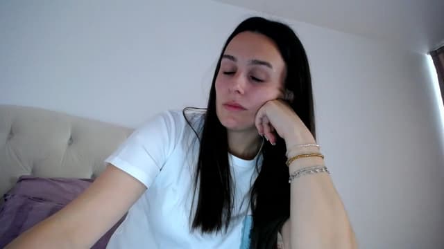 Gallery image thumbnail from L_A_U's myfreecams stream on, 05/16/2023, 05:40 image 9 of 20