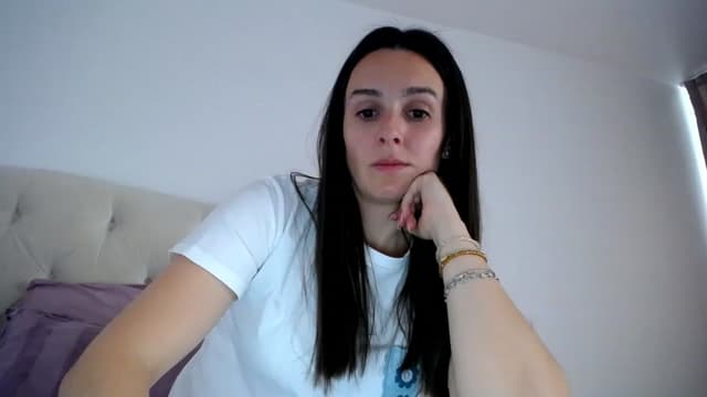 Gallery image thumbnail from L_A_U's myfreecams stream on, 05/16/2023, 05:40 image 10 of 20