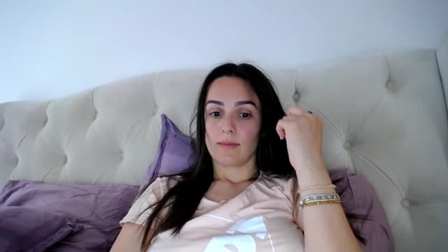 Gallery image thumbnail from L_A_U's myfreecams stream on, 05/17/2023, 11:55 image 12 of 20