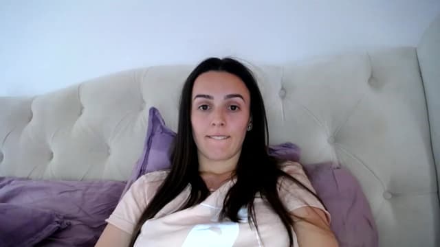 Gallery image thumbnail from L_A_U's myfreecams stream on, 05/17/2023, 11:55 image 8 of 20
