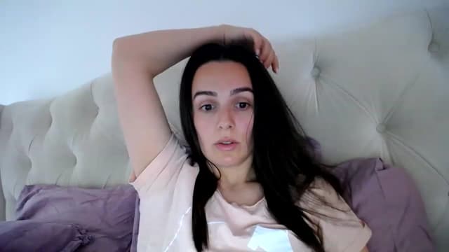 Gallery image thumbnail from L_A_U's myfreecams stream on, 05/17/2023, 11:55 image 19 of 20