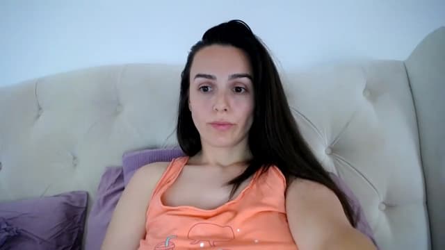 Gallery image thumbnail from L_A_U's myfreecams stream on, 05/18/2023, 11:35 image 13 of 20