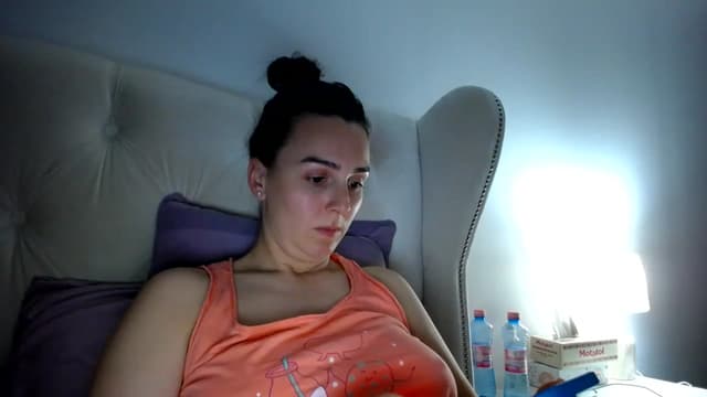 Gallery image thumbnail from L_A_U's myfreecams stream on, 05/18/2023, 21:15 image 3 of 20