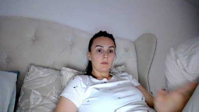 Gallery image thumbnail from L_A_U's myfreecams stream on, 05/21/2023, 16:16 image 15 of 20