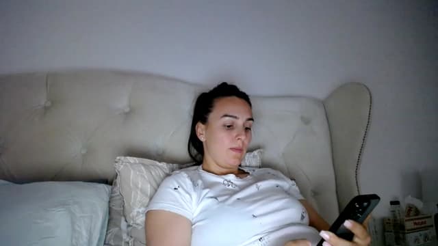 Gallery image thumbnail from L_A_U's myfreecams stream on, 05/21/2023, 17:05 image 1 of 20