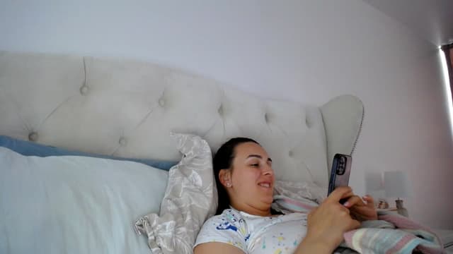 Gallery image thumbnail from L_A_U's myfreecams stream on, 05/22/2023, 10:06 image 6 of 20