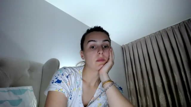 Gallery image thumbnail from L_A_U's myfreecams stream on, 05/23/2023, 21:00 image 13 of 20