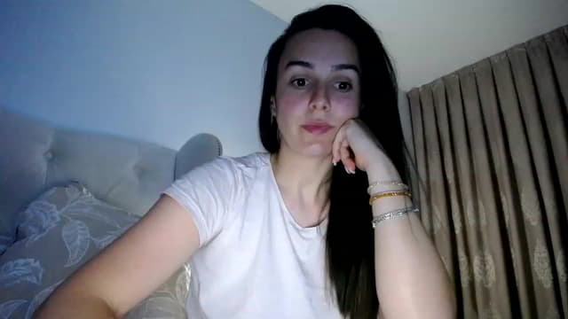 Gallery image thumbnail from L_A_U's myfreecams stream on, 06/04/2023, 02:15 image 3 of 20