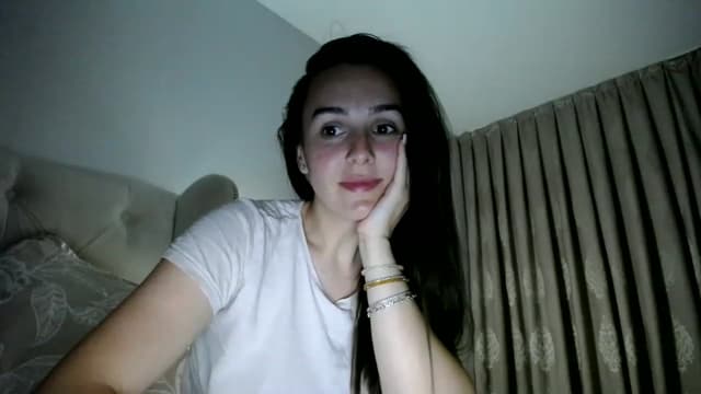 Gallery image thumbnail from L_A_U's myfreecams stream on, 06/04/2023, 02:15 image 18 of 20