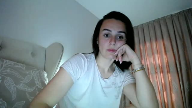 Gallery image thumbnail from L_A_U's myfreecams stream on, 06/04/2023, 03:08 image 17 of 20