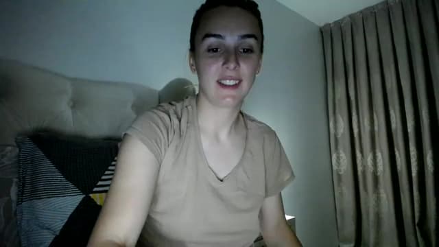 Gallery image thumbnail from L_A_U's myfreecams stream on, 06/06/2023, 22:34 image 10 of 20