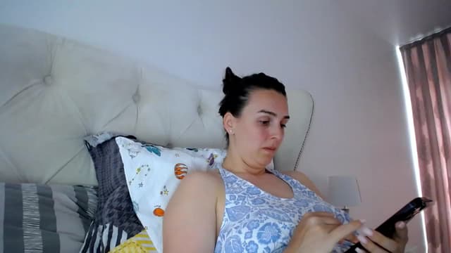 Gallery image thumbnail from L_A_U's myfreecams stream on, 06/08/2023, 09:26 image 12 of 20