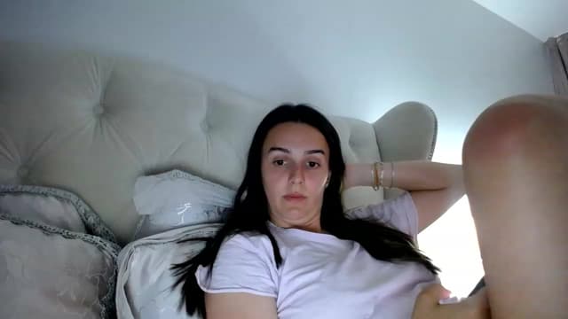 Gallery image thumbnail from L_A_U's myfreecams stream on, 06/15/2023, 17:15 image 7 of 20