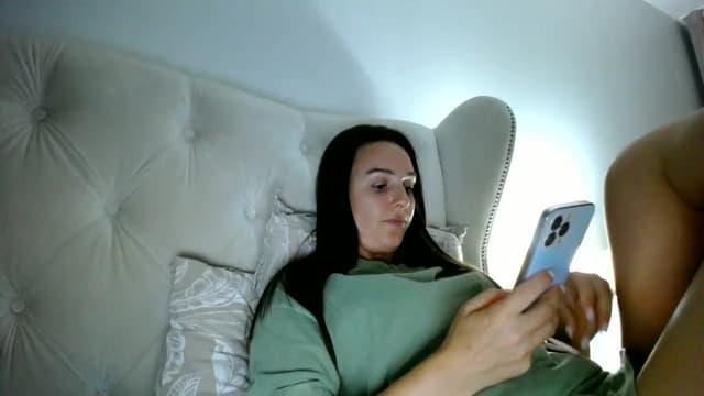 Gallery image thumbnail from L_A_U's myfreecams stream on, 07/29/2023, 18:38 image 13 of 20