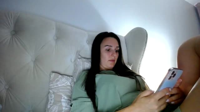 Gallery image thumbnail from L_A_U's myfreecams stream on, 07/29/2023, 18:38 image 2 of 20