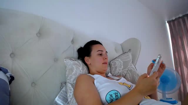 Gallery image thumbnail from L_A_U's myfreecams stream on, 08/06/2023, 11:50 image 1 of 20