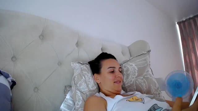 Gallery image thumbnail from L_A_U's myfreecams stream on, 08/06/2023, 11:50 image 20 of 20