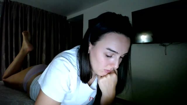 Gallery image thumbnail from L_A_U's myfreecams stream on, 09/15/2023, 20:38 image 15 of 20