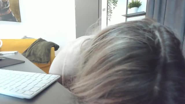 Gallery image thumbnail from L_y_d's myfreecams stream on, 11/19/2024, 21:43 image 15 of 20
