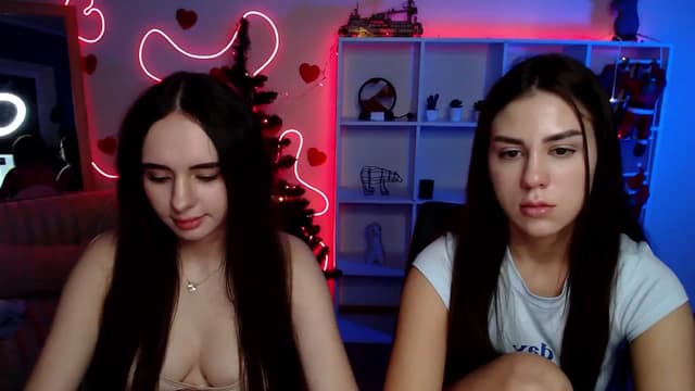 Gallery image thumbnail from Lally's myfreecams stream on, 12/26/2025, 24:01 image 12 of 20