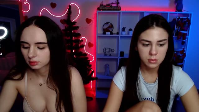 Gallery image thumbnail from Lally's myfreecams stream on, 12/26/2025, 24:01 image 3 of 20