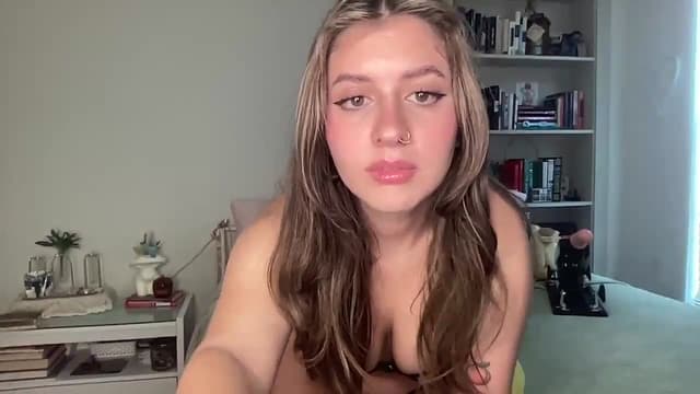 Gallery image thumbnail from Lena1's myfreecams stream on, 09/24/2024, 16:23 image 7 of 20
