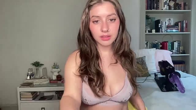 Gallery image thumbnail from Lena1's myfreecams stream on, 10/03/2024, 18:17 image 20 of 20