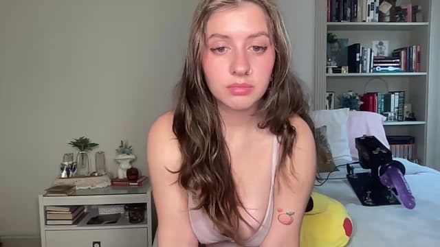 Gallery image thumbnail from Lena1's myfreecams stream on, 10/03/2024, 18:17 image 6 of 20